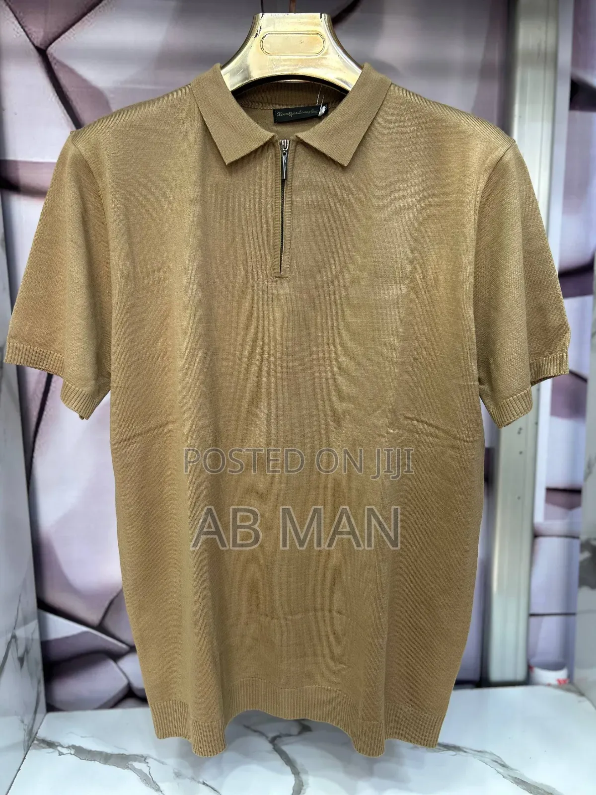 ኮሌታ ክር ቲሸርት 