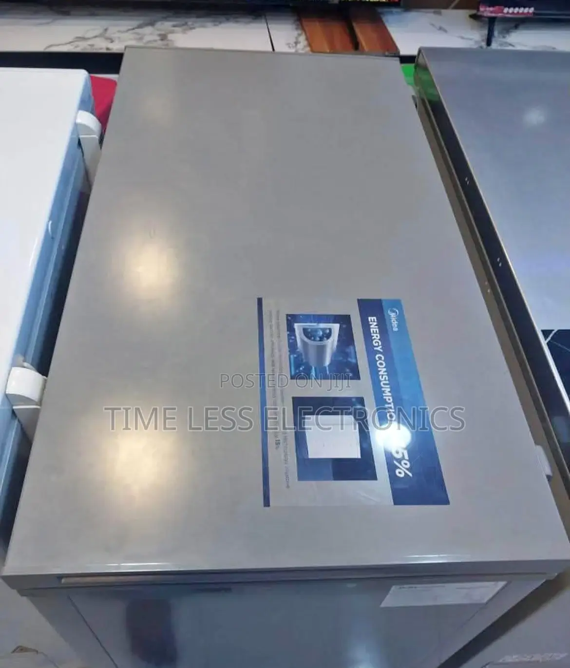  Midea 407 L Deep Freezer – Big Storage, Smart Freezing!