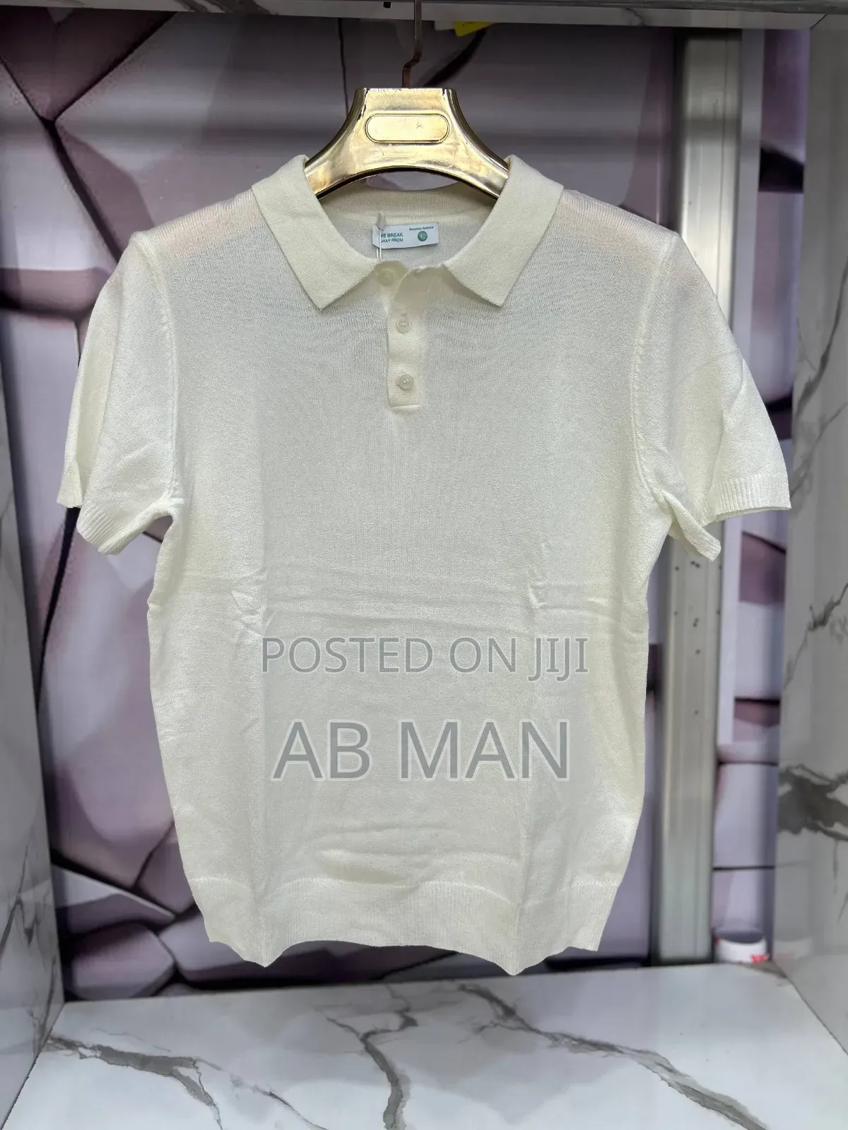 ኮሌታ ክር ቲሸርቶች 