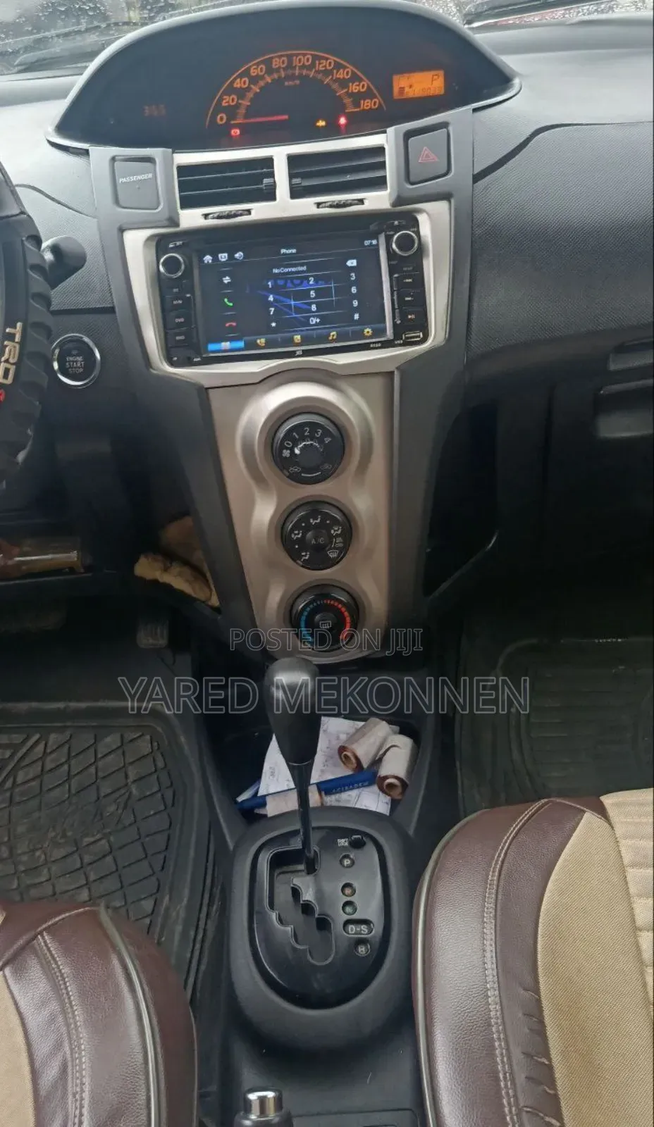 Toyota Yaris 2010 Silver