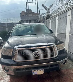 Photo - Toyota Tundra 2013 Black