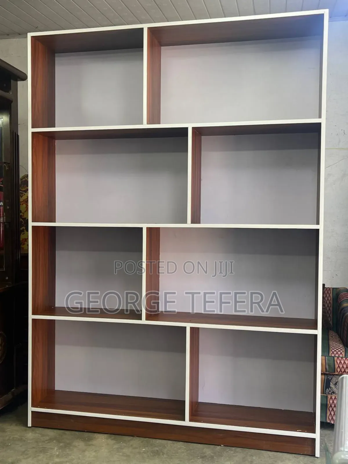 ለተለያዩ አገልግሎት የሚውል መደርደሪያ