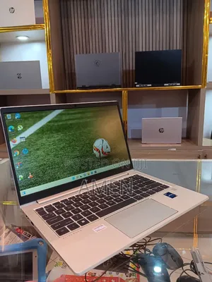 New Laptop HP EliteBook 830 16GB Intel Core I7 SSD 512GB