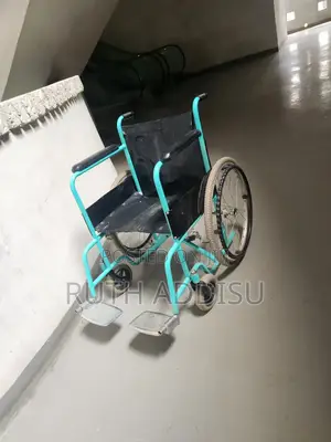 Foldable Black Used Wheelchair笧你wheelchair奢侈wheelchair協調wheelchair