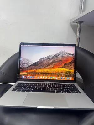 New Laptop Apple MacBook Pro 2017 8GB Intel Core I5 SSD 256GB