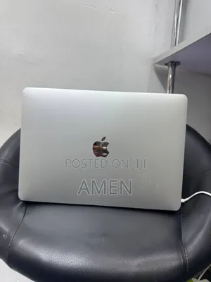 New Laptop Apple MacBook Pro 2017 8GB Intel Core i5 SSD 128GB