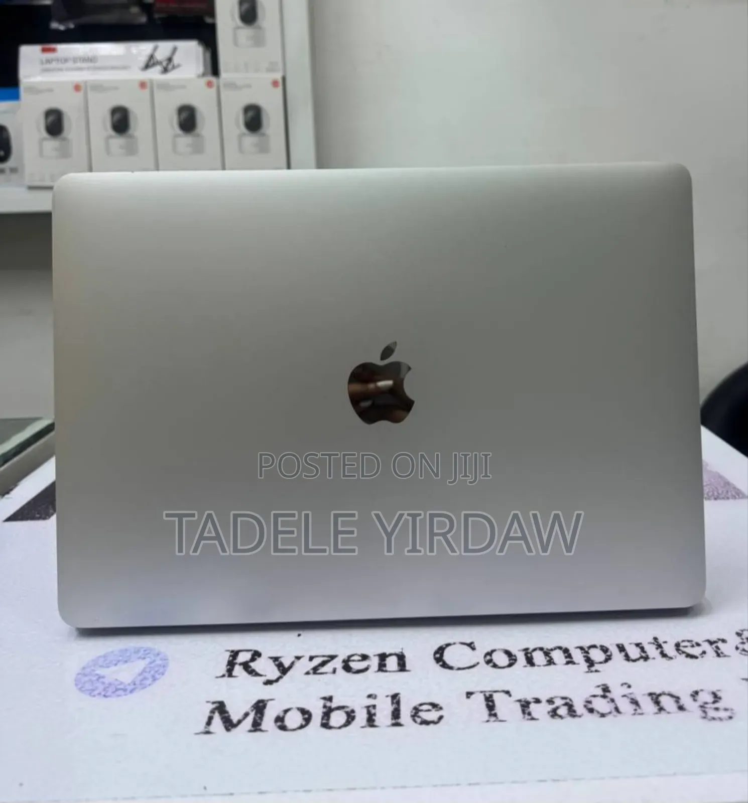 New Laptop Apple MacBook Pro 2017 8GB Intel Core I5 SSD 128GB