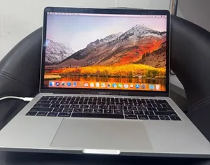 New Laptop Apple MacBook Pro 2017 8GB Intel Core I5 SSD 128GB