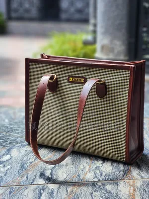 Photo - Large Capacity Pure Leather Bag