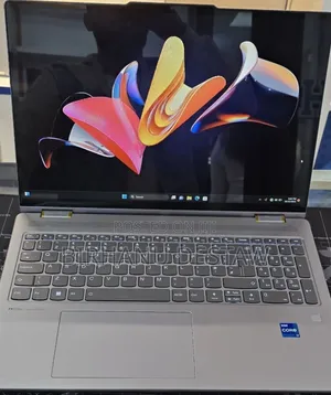 Photo - New Laptop Lenovo Yoga 7i 16GB Intel Core I7 SSD 512GB