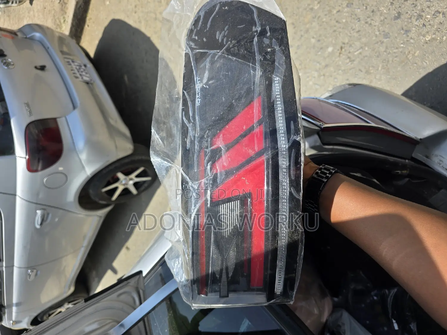 Id 6 Pure and Pro | X Right Rear Light