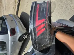 Id 6 Pure and Pro | X Right Rear Light