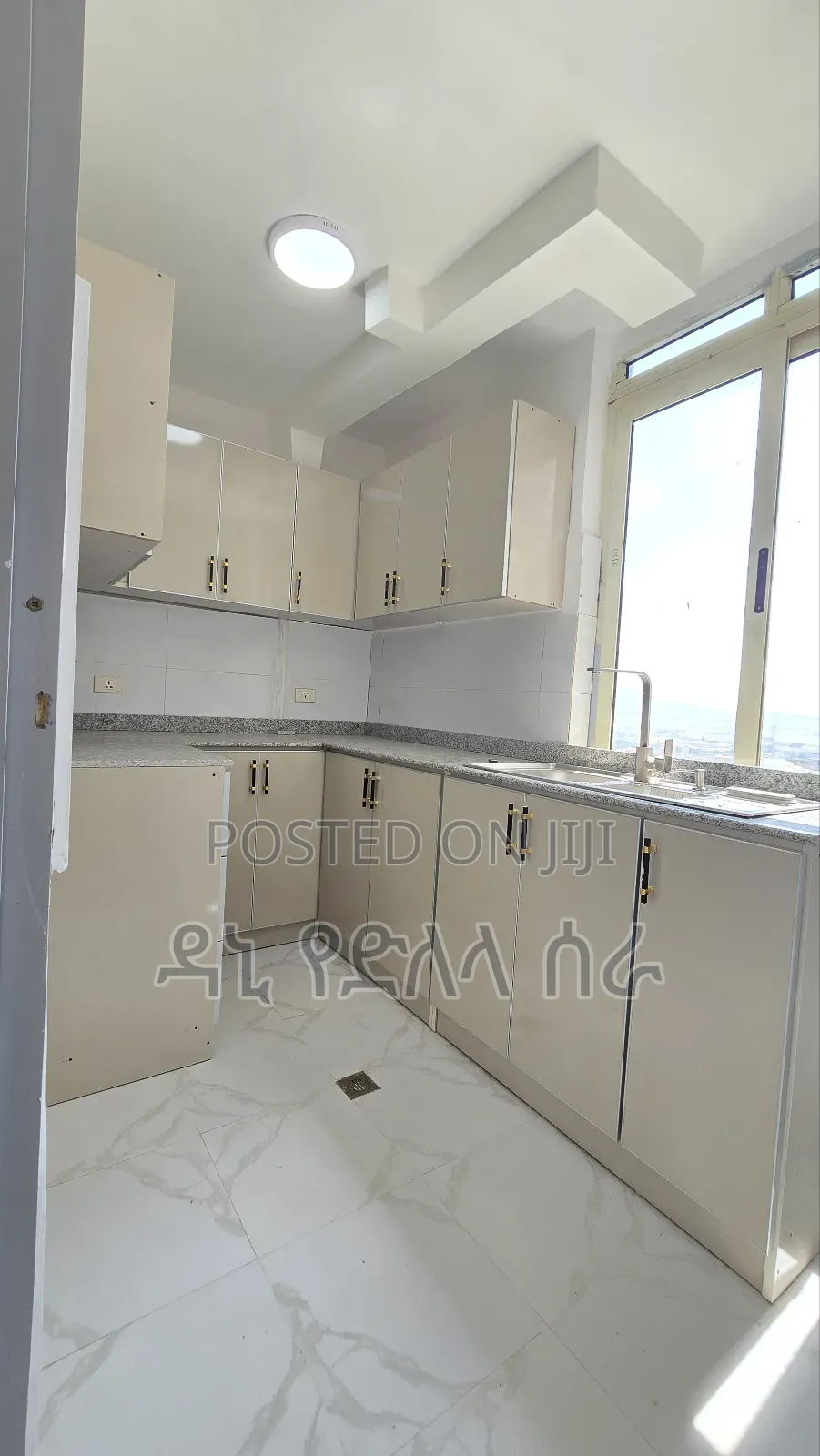 Furnished 2bdrm Condo in አዲስ አበባ, Bole for sale