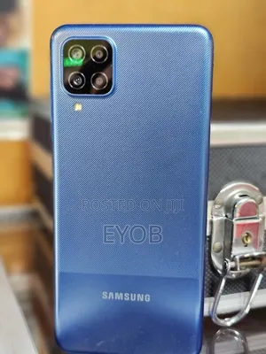 Photo - Samsung Galaxy A12 128 GB Blue