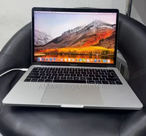New Laptop Apple MacBook Pro 2017 8GB Intel Core I5 SSD 128GB