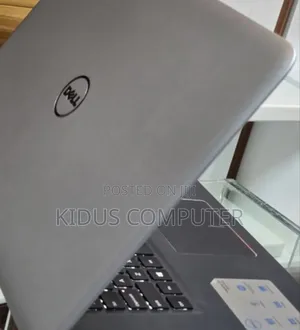 New Laptop Dell Inspiron 15 8GB Intel Core I7 SSD 1T