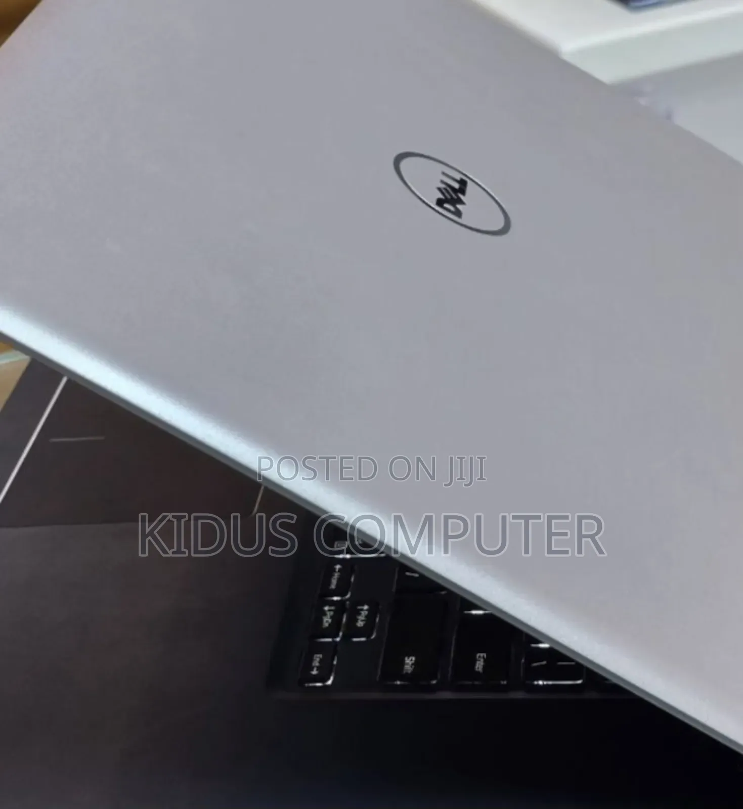 New Laptop Dell Inspiron 15 8GB Intel Core I7 SSD 1T