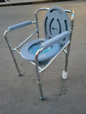 Photo - Toilet Chair冚軍commode Chair橢鄰with Bucket (My06961-W)巨文shower Chair