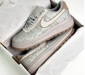 Nike Air Force 1 Luxe 'Summit White/Light Bone' Men's Shoes