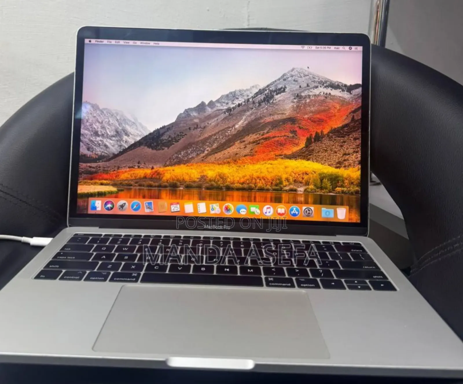 New Laptop Apple MacBook Pro 2017 8GB Intel Core i5 SSD 128GB