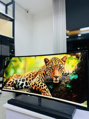 Photo - Hp Envy 34 Inch Curve Aio