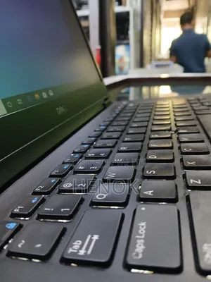 Laptop Dell Latitude 5310 8GB Intel Core I5 SSD 256GB