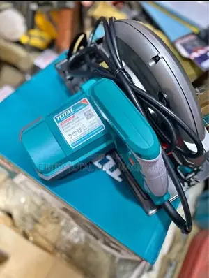 Total Circular Saw 1600w.