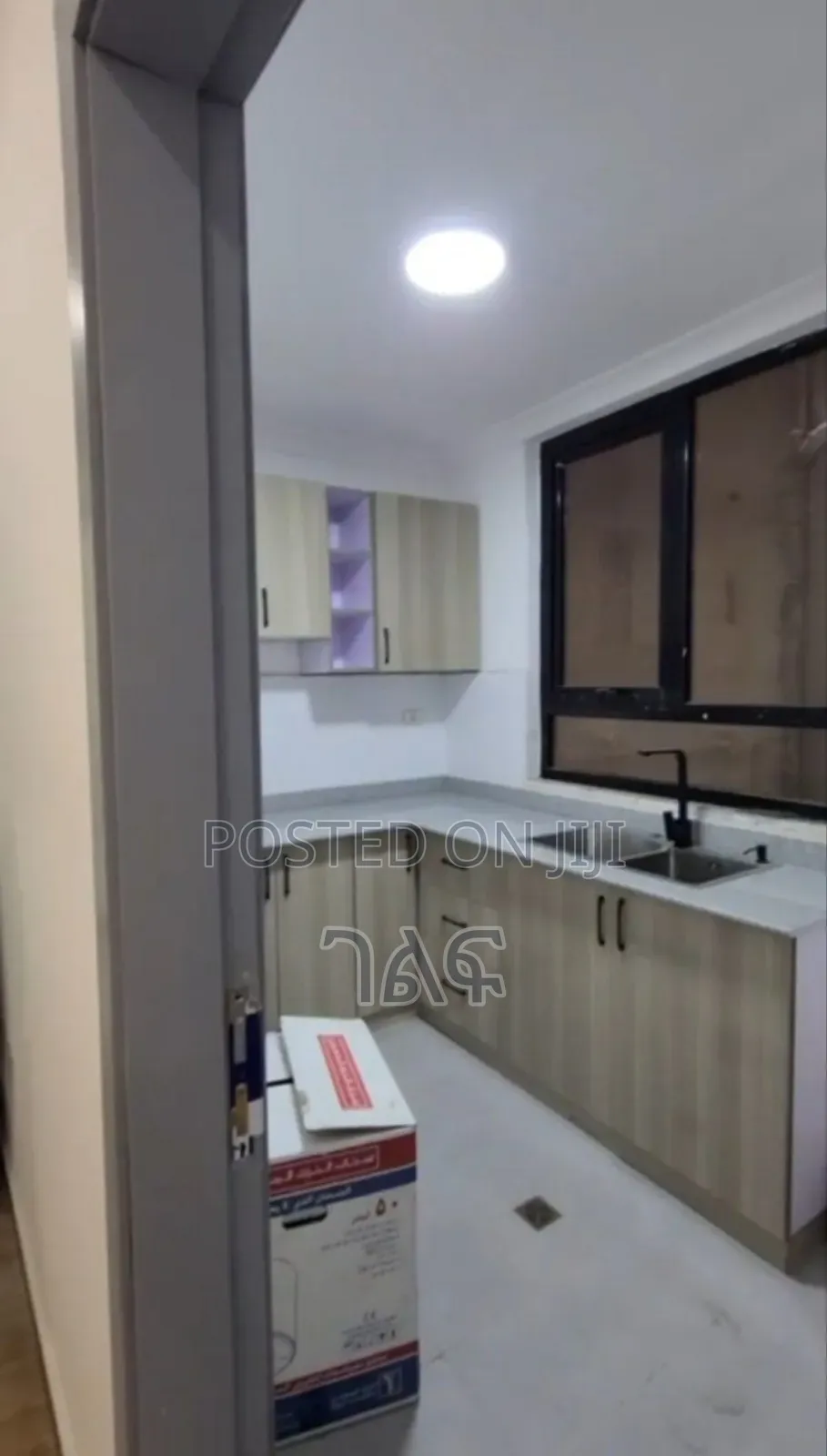 2bdrm Apartment in በጣም አስቼኳይ ሽያጭ ከታዋቂ, Bole for sale