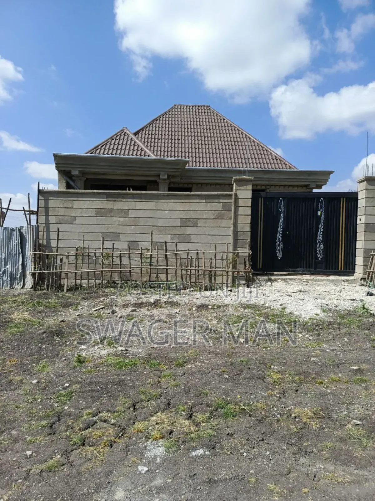 5bdrm Villa in Tafo Sheger, Yeka for sale