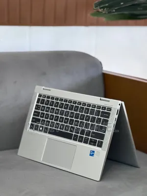 New Laptop HP EliteBook 830 G8 16GB Intel Core I5 SSD 512GB