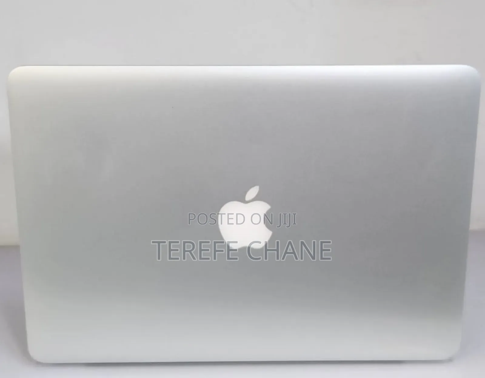 New Laptop Apple MacBook Pro 2015 8GB Intel Core I5 SSD 256GB