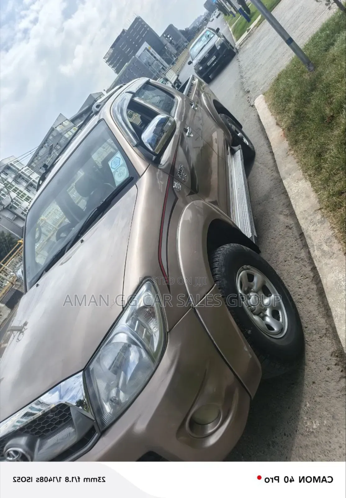 Toyota Hilux 2011 Gray