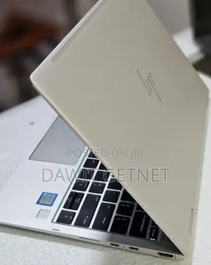 New Laptop HP Spectre 8GB Intel Core I7 SSD 512GB