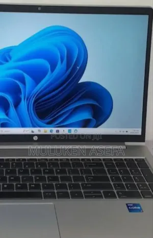 New Laptop HP ProBook 450 G8 8GB Intel Core I7 SSD 512GB