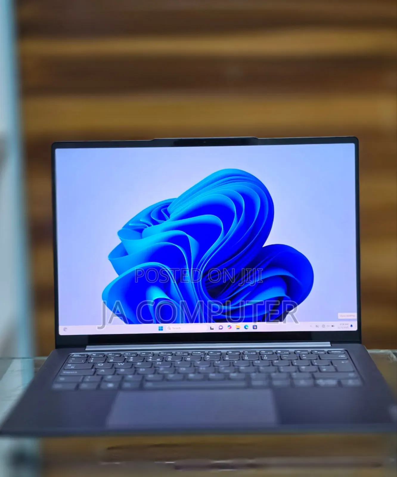 New Laptop Lenovo Yoga 7i 32GB Intel Core I7 SSD 1T