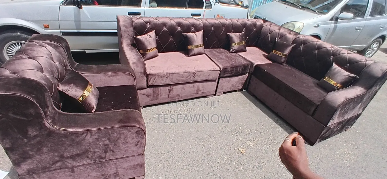 Lሼፕ የሆኑ ሶፋዎችን በተለየዩ ከለር አቅርበናል