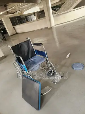 Commode Chair協議toilet Wheelchair蝨弓wheelchair輕輕wheelchair俠士wheelchair