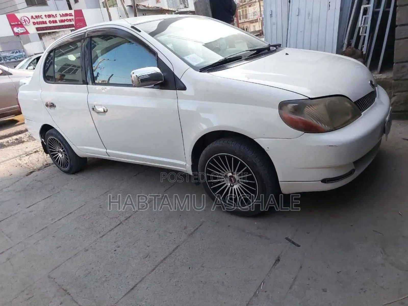 Toyota Platz 2003 White