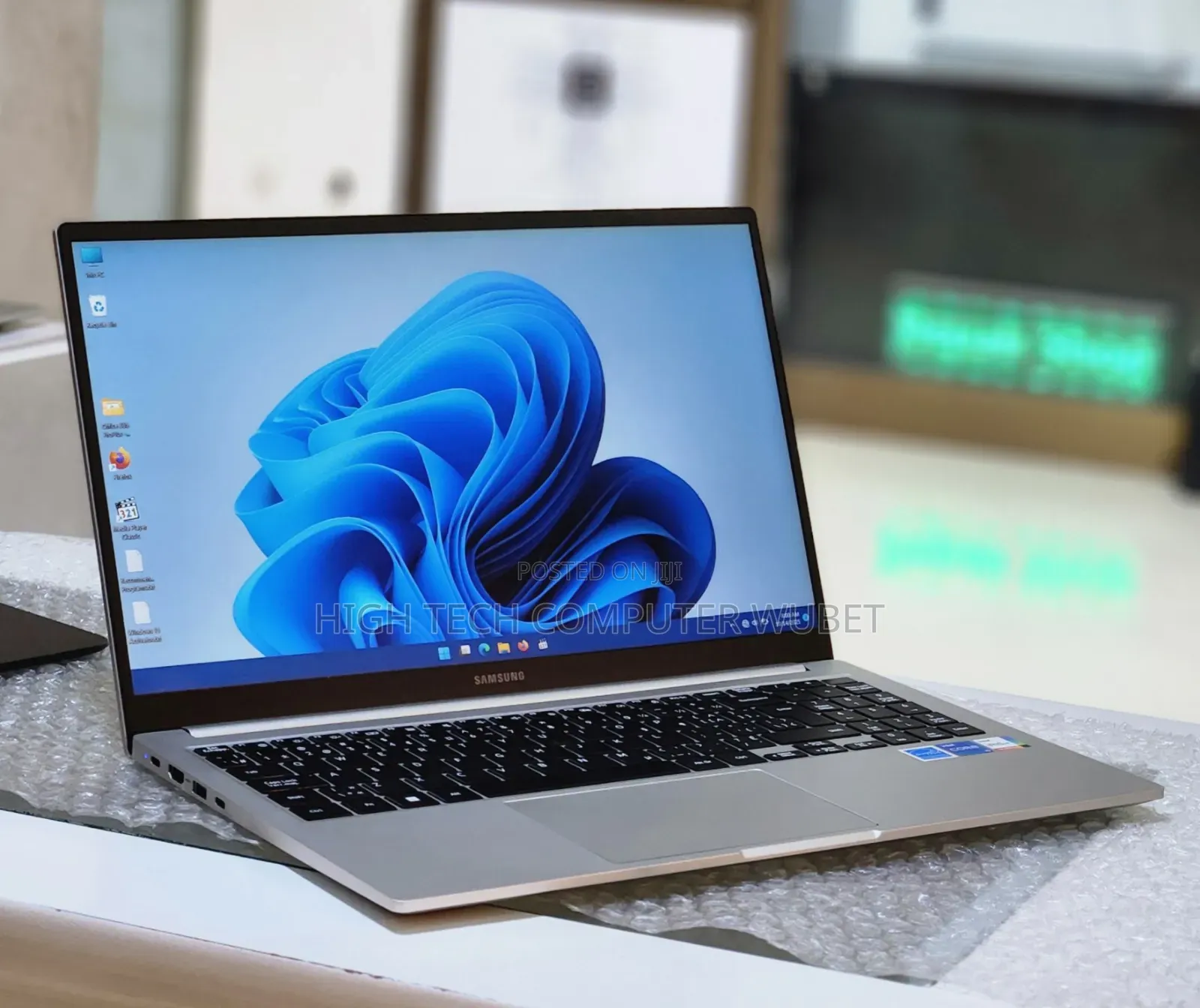 New Laptop Samsung 16GB Intel Core I5 SSD 512GB