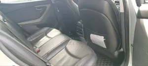 Hyundai Avante 2015 Silver