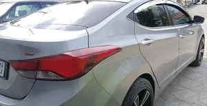 Hyundai Avante 2015 Silver