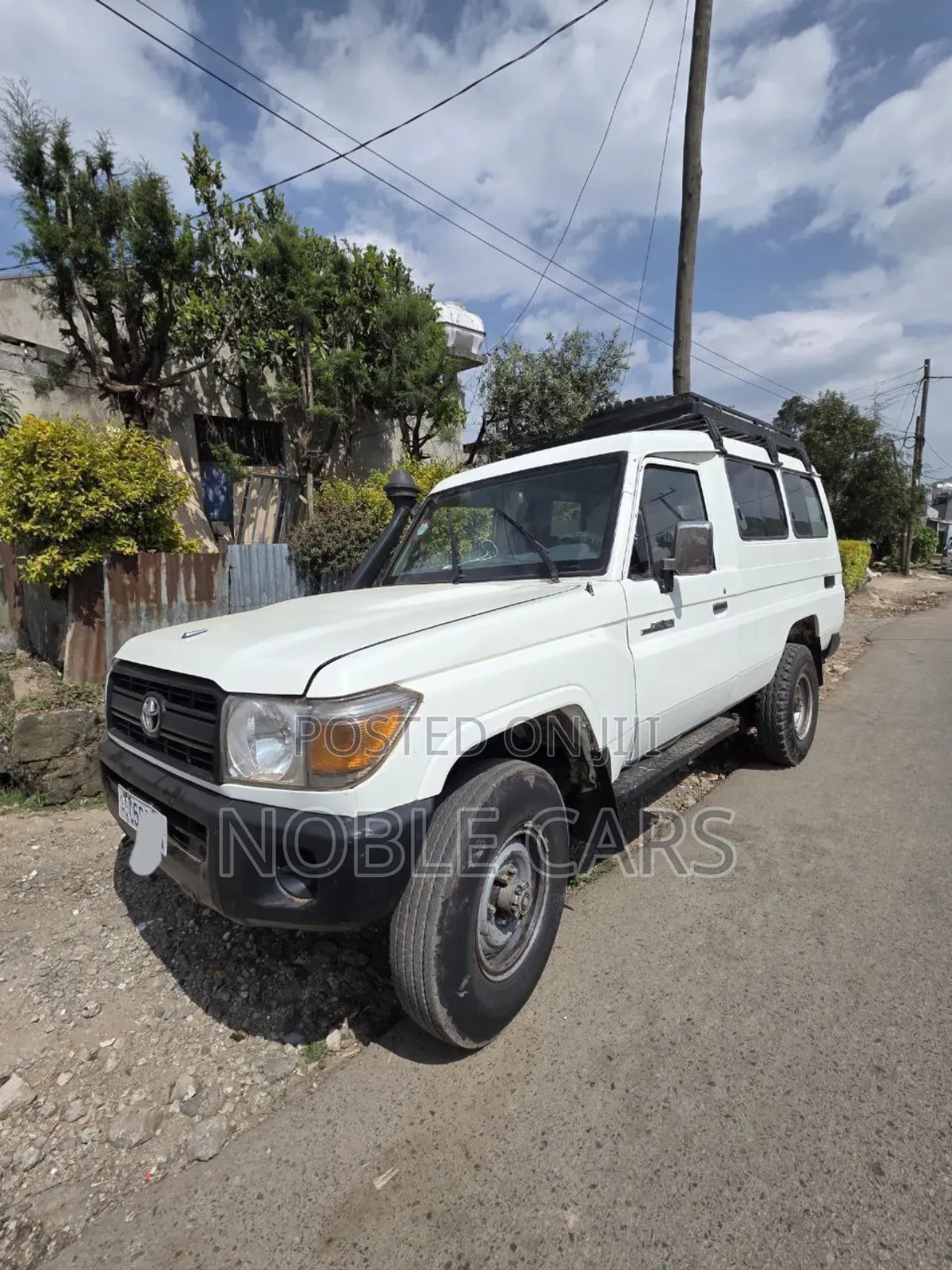 Toyota Land Cruiser 2012 White