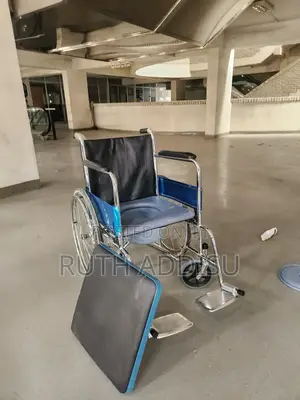 Commode Foldable Wheelchair承受wheelchair𡯁我wheelchair宛轉wheelchair