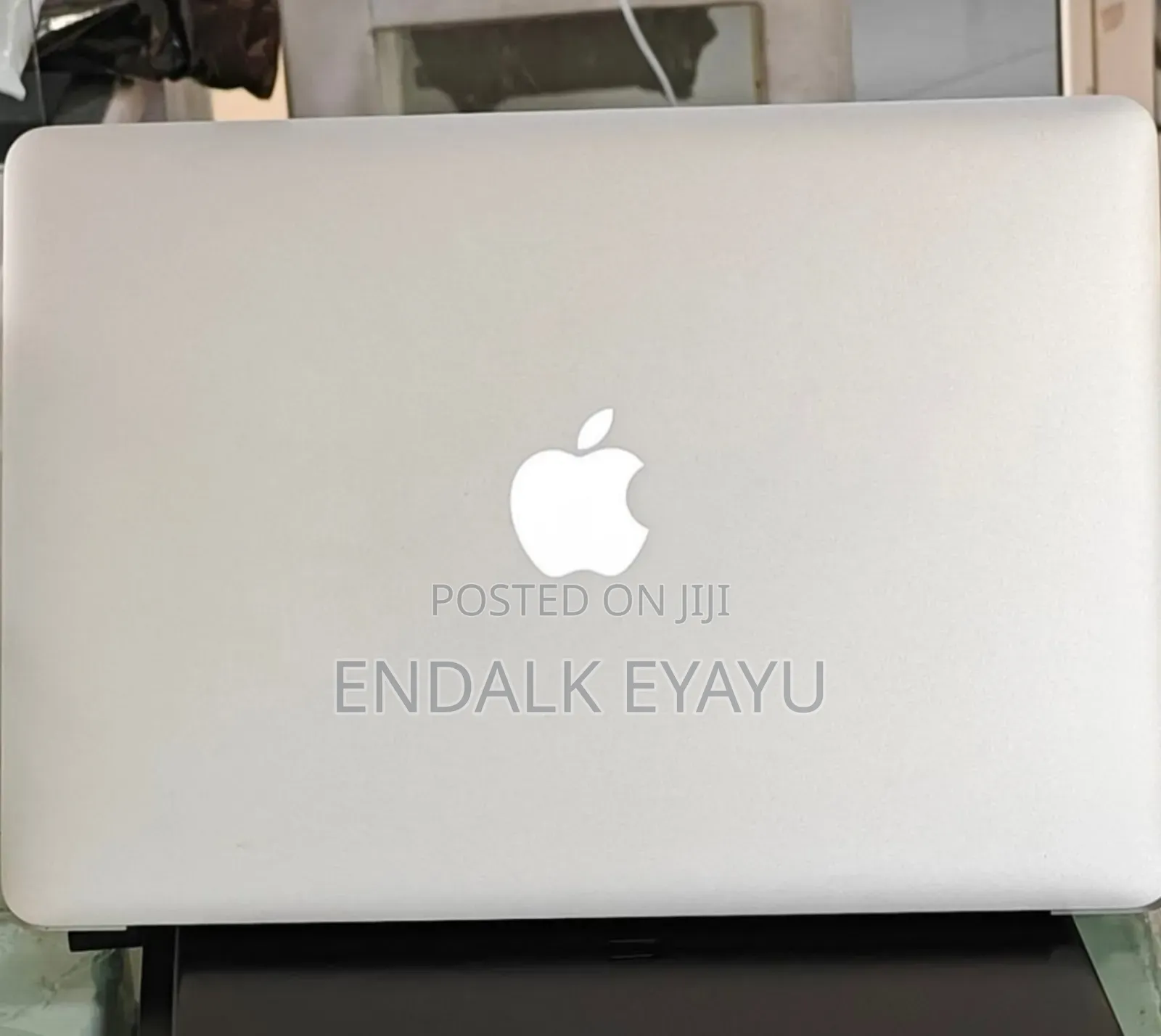 New Laptop Apple MacBook Air 2017 8GB Intel Core I7 SSD 512GB