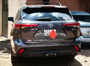 Toyota Highlander Hybrid 2022 Gray