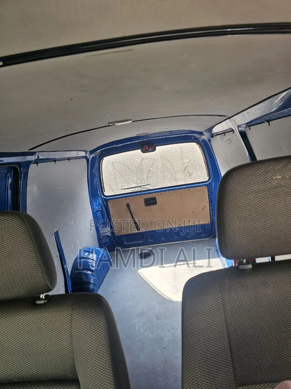 Toyota HiAce 2011 Blue