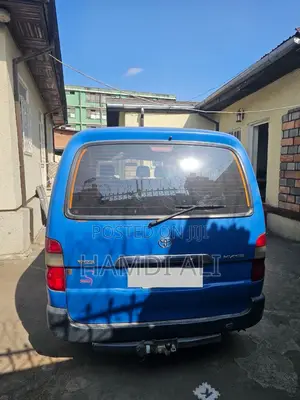 Toyota HiAce 2011 Blue