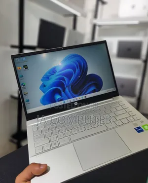 New Laptop HP Pavilion 14 16GB Intel Core I7 SSD 512GB