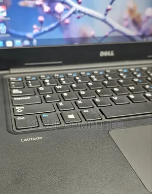 New Laptop Dell Latitude 3380 8GB Intel Core I5 SSD 256GB