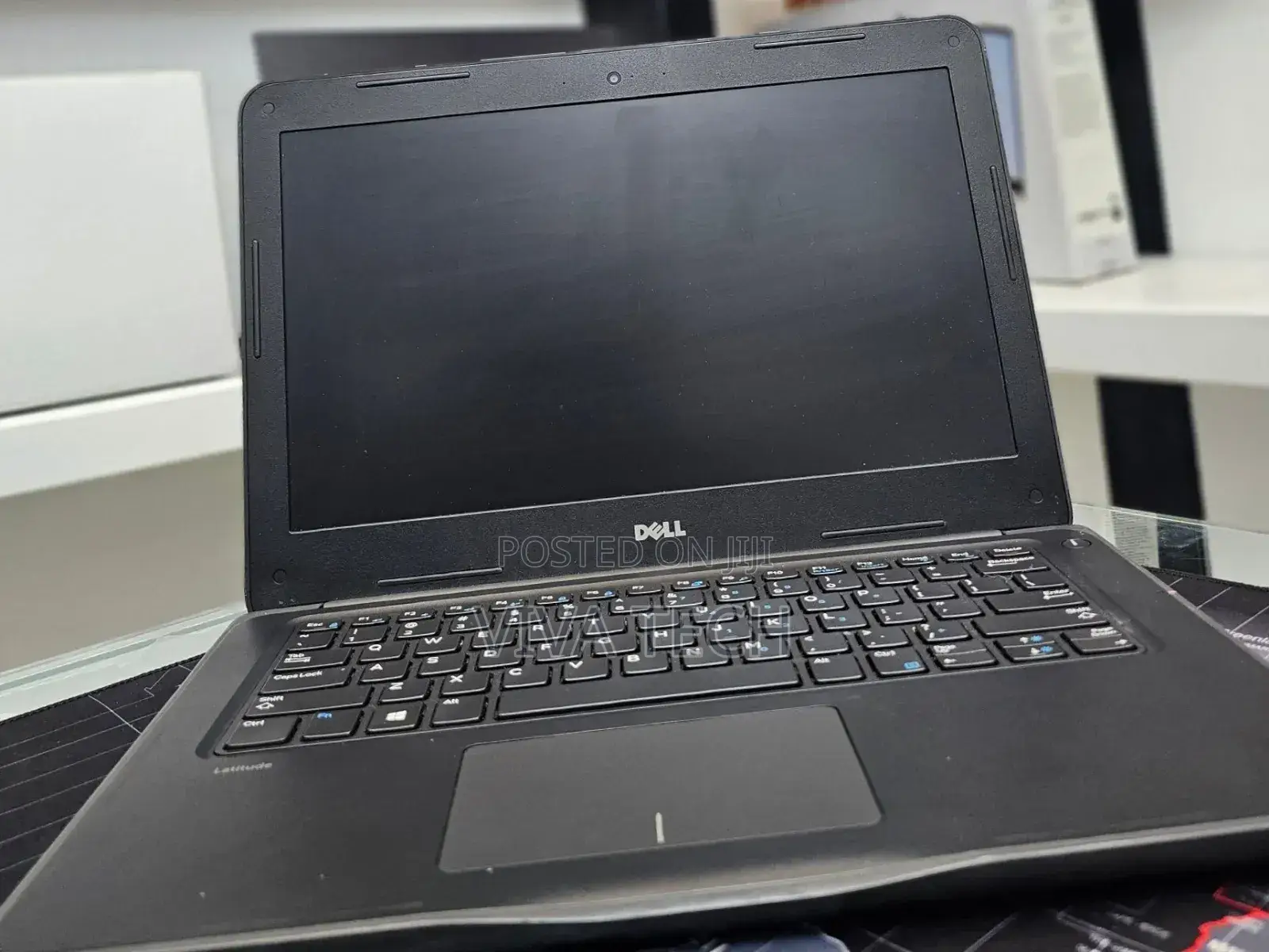 New Laptop Dell Latitude 3380 8GB Intel Core I5 SSD 256GB
